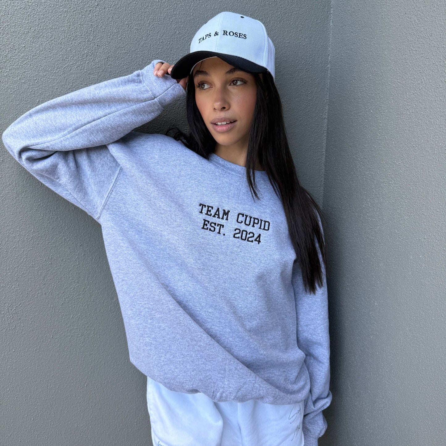 TEAM CUPID SWEATSHIRT / Embroidered