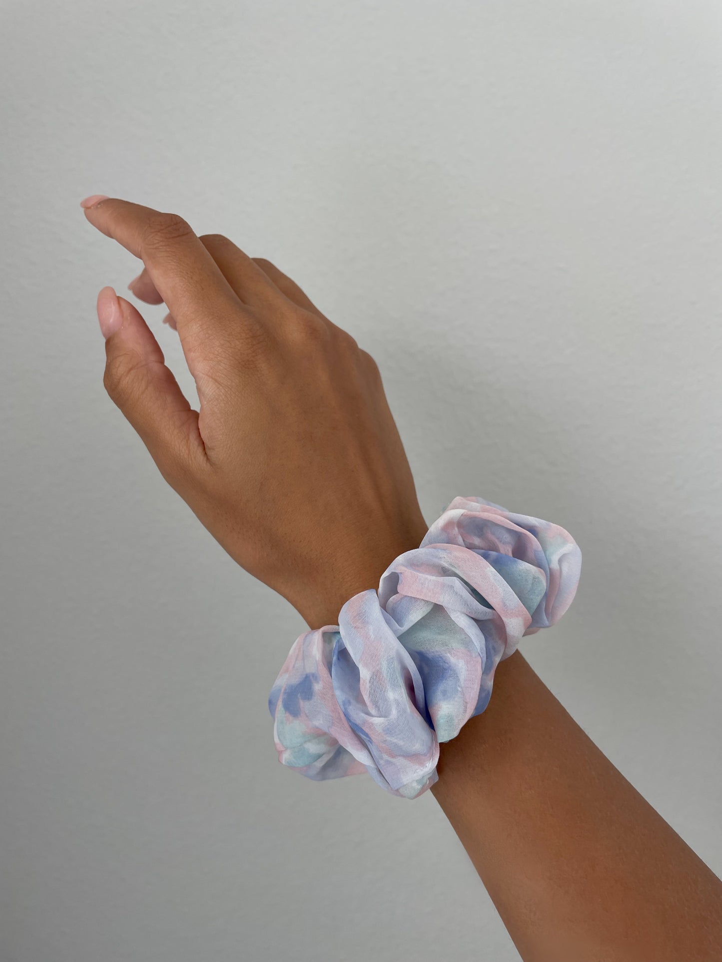 COTTON CANDY Cloud Scrunchie