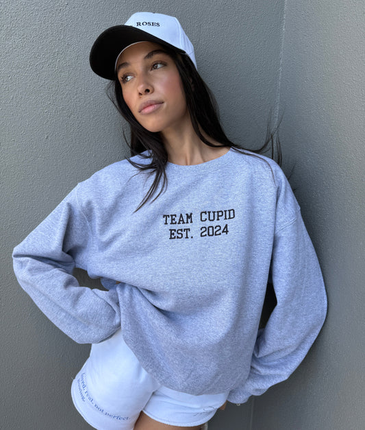 TEAM CUPID SWEATSHIRT / Embroidered