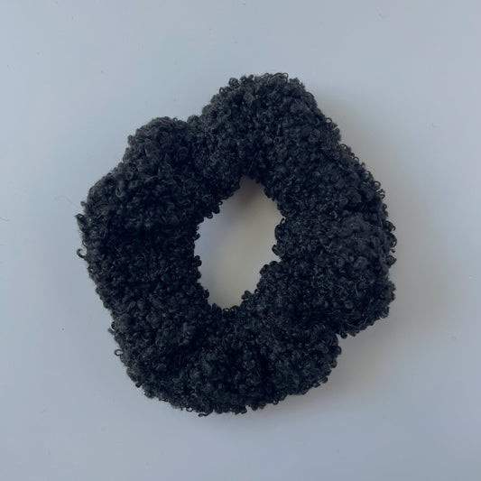 TEDDY Scrunchie in Black