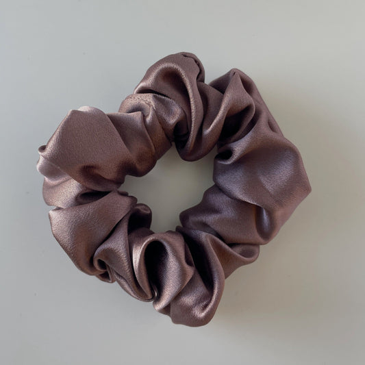 100% Mulberry Silk Scrunchie / Plum