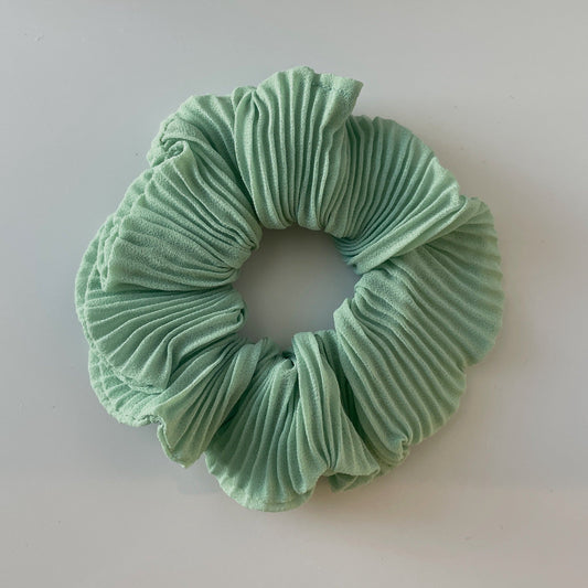 SEA BUM GREEN Scallop Scrunchie